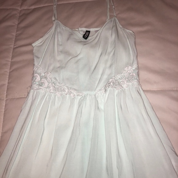 light teal dress with lace detail - Picture 1 of 3